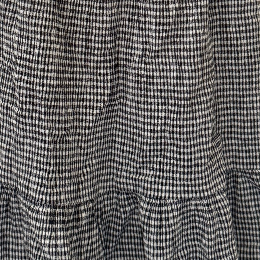 Madewell Ruffle Strap Cami Tank Top, Gingham Plaid‎ Black/White, Size 6 - Picture 9 of 13